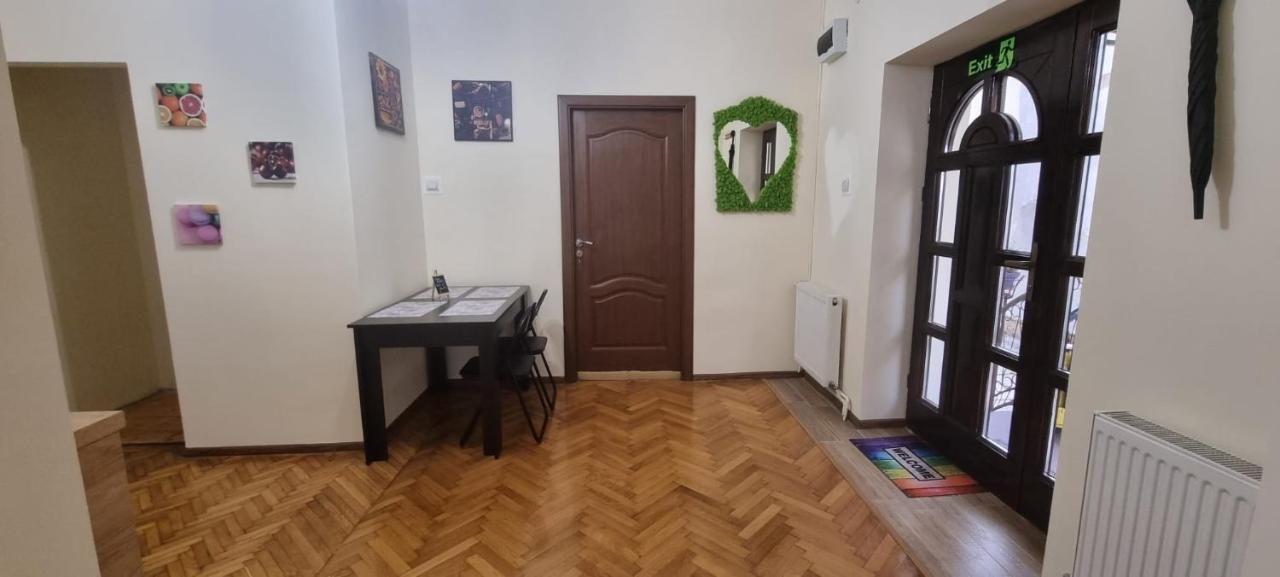 Happy Mood Apartment 5 Брашов Екстериор снимка