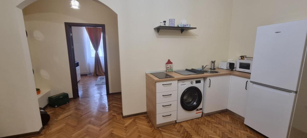 Happy Mood Apartment 5 Брашов Екстериор снимка