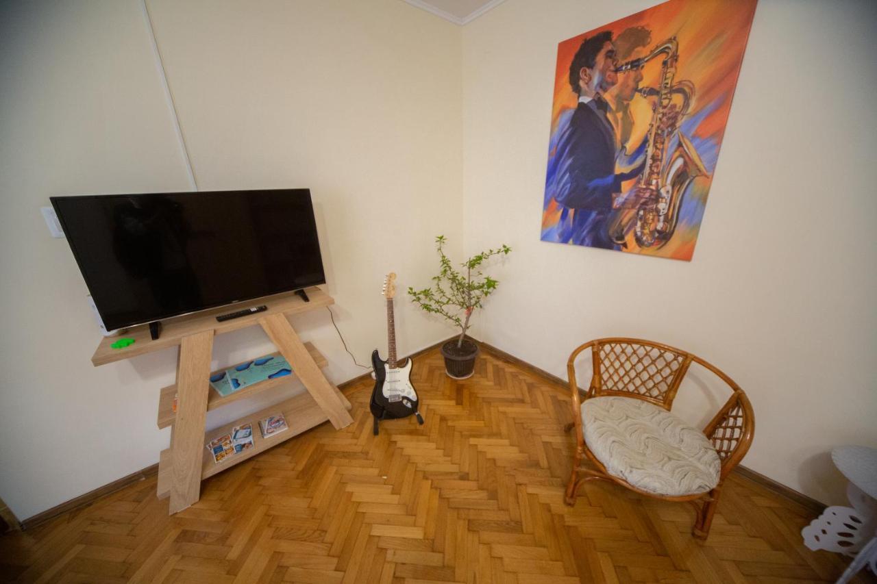 Happy Mood Apartment 5 Брашов Екстериор снимка