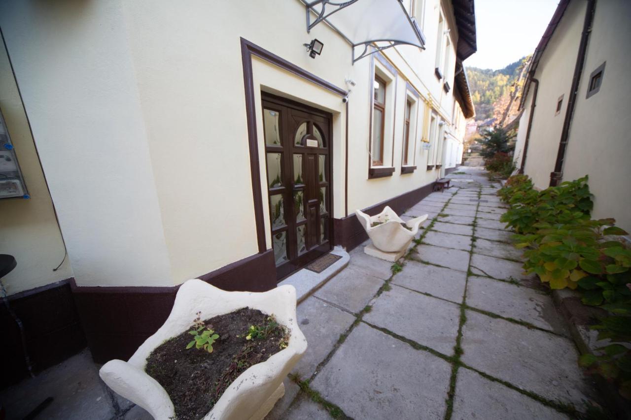 Happy Mood Apartment 5 Брашов Екстериор снимка